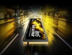 A imagem mostra o Thor Ultra da Lexar, que, por acaso, é um SSD M.2 2280 PCIe Gen 5 com um adesivo amarelado na parte superior
