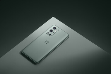 OnePlus 9 Pro - Verde Pinho. (Fonte da imagem: OnePlus)