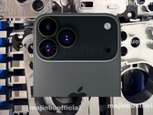 Apple é provável que o iPhone 17 Pro tenha um conjunto de câmeras inspirado no Pixel. (Fonte da imagem: @MajinBu, FPT via YouTube)