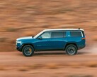 O R1S da Rivian parece ser capaz de percorrer 410 milhas com uma única carga quando equipado com uma bateria Max. (Fonte da imagem: Rivian)