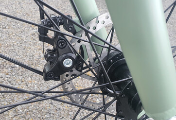 Freio a disco dianteiro - teste da e-bike Touroll B2