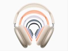 Os AirPods Max com USB-C receberão suporte de áudio sem perdas de 24 bits e 48 kHz, bem como áudio de latência ultrabaixa com a atualização do iOS 18.4 no próximo mês. (Fonte da imagem: Apple)