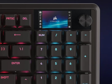 Uma tela colorida IPS de 1,9" 320 x 170 em um teclado é um novo tipo de flex. (Fonte da imagem: Corsair)