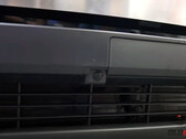 A câmera do Bumper Cybertruck vem com um aquecedor (imagem: OCDetailing/YT)