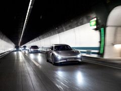 O VISION EQXX elétrico concept car percorreu mais de 1.000 km (~621 milhas) com uma única carga. (Fonte da imagem: Mercedes-Benz)