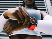O CMF Watch 3 Pro apresenta um design marcante e redondo, disponível opcionalmente com uma pulseira laranja. (Fonte da imagem: Nothing)