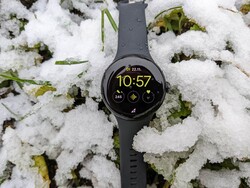 Testando o Google Pixel Watch. Unidade de teste fornecida pelo Google Alemanha.