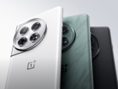 A OnePlus só oferecerá o OnePlus 12 na cor Glacier White com sua configuração de memória de nível básico. (Fonte da imagem: OnePlus)