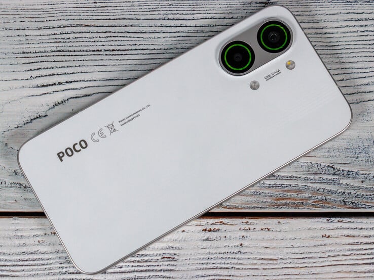Poco X8 Pro Max com anéis de LED brilhantes