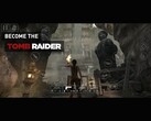 Jogo de Tomb Raider rodando no iPhone ou iPad mostrando Lara Croft explorando ruínas de templos com controles de toque visíveis na tela