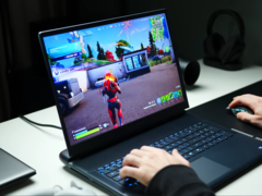 A Dell poderia lançar o primeiro laptop para jogos Alienware com um chip ARM em 2026. (Fonte da imagem: NotebookcheckReviews no YouTube)