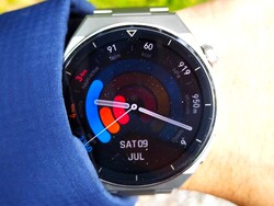 A exibição do Huawei Watch GT 3 Pro é sempre legível