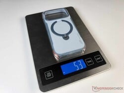 A capa para iPhone Torras Ostand Q3 Air Pro pesa cerca de 53 g.