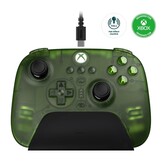 O 8BitDo Ultimate 3-mode Controller for Xbox se conecta através de um cabo USB aos consoles Xbox. (Fonte da imagem: 8BitDo)