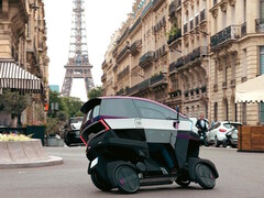 A ÆMotion demonstrou seu inovador micro EV de quatro rodas nas ruas de Paris durante a Vivatech 2025. (Fonte da imagem: ÆMotion)