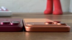 De acordo com uma fonte confiável, espera-se que o iPhone 18 Pro apresente uma atualização na câmera que será claramente visível, mesmo do lado de fora.