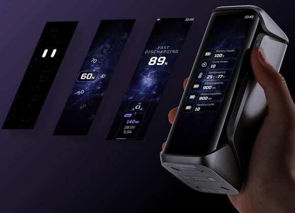 A tela de 3,9 polegadas do Rapid Pro X pode exibir informações de carregamento, texto e imagens personalizados e animação. (Fonte da imagem: EcoFlow)