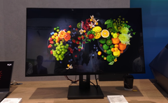 Protótipo de monitor para jogos com o painel LCD 8K 120 Hz da BOE (Fonte da imagem: 8KAssociation no YouTube)