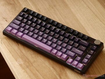 Teclado Epomaker HE75 Mag.