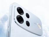 O Oppo A7 Pro Max (na foto) possui uma bateria ainda maior do que a do A6 Pro.