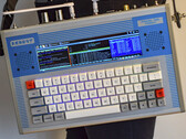 O Pronto! O modelo 100 começa em CA$ (~US$236). (Fonte da imagem: Ready! Computer Corporation)