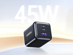 O carregador Ugreen 45 W GaN tem um preço de lançamento de cerca de US$ 11 na China. Na foto: o bloco de carregamento. (Fonte da imagem: Ugreen)