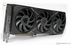 A RX 7900 XTX e a RX 7900 XT foram as primeiras placas RDNA 3 no mercado. (Fonte: Notebookcheck)