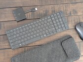 Análise do HP EliteBoard G1a AI: Um PC escondido à vista de todos