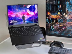 O laptop para jogos Lenovo Legion 5i, equipado com RTX 5070, agora tem um desconto de US$ 705 por tempo limitado.