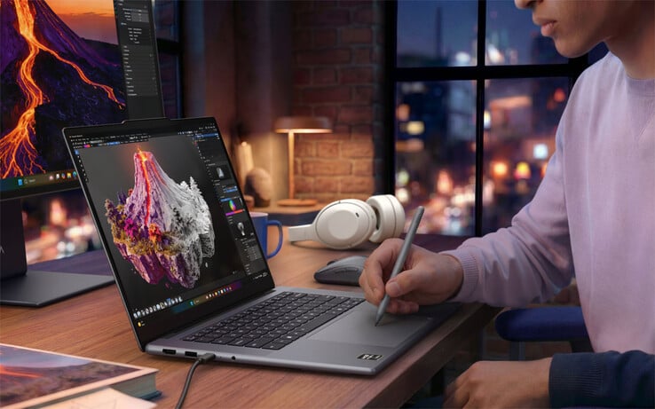 O trackpad tátil do laptop também funciona como uma pequena mesa de desenho.