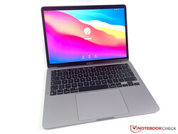 Em revisão: Apple MacBook Pro 13 2020 M1. Modelo de teste, cortesia do Cyberport.