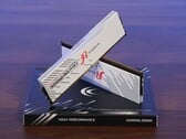 Módulos de memória KingBank que utilizam chips de memória CXMT