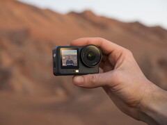 A câmera de ação DJI Osmo Action 6 possui um novo sensor CMOS quadrado de 1/1,1 polegada (Fonte da imagem: DJI)