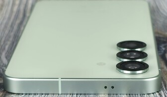 Lado superior da caixa (microfone)