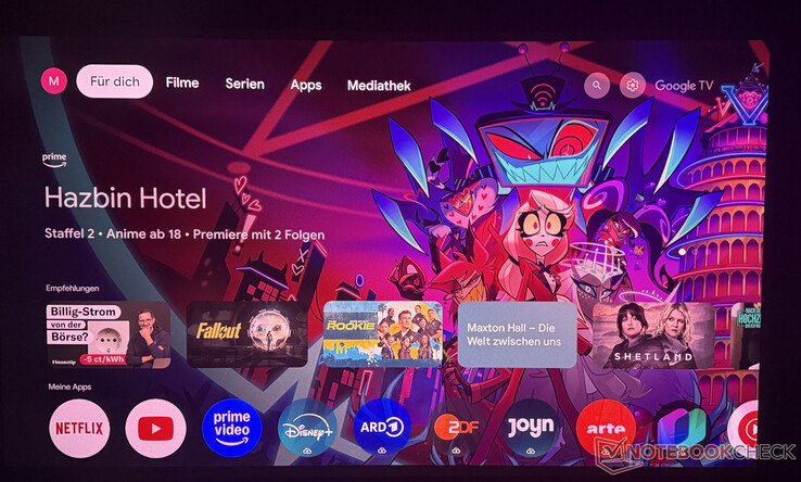 A conhecida interface de usuário do Google TV também está disponível nesse projetor a laser