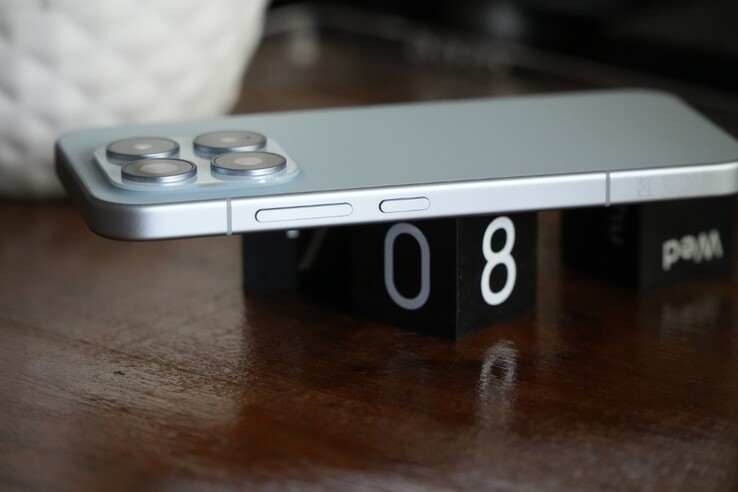 O Xiaomi 17 vem com uma bateria de grande capacidade de 6.330 mAh