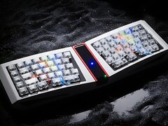 DS Pixel Pro: Teclado dividido com duas telas. (Fonte da imagem: DSKeyboard)