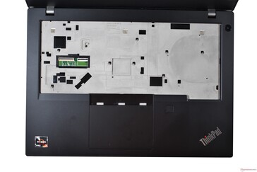 Lenovo ThinkPad L14 Gen 2: Teclado removido