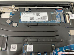 O SSD M.2-2280 pode ser substituído.