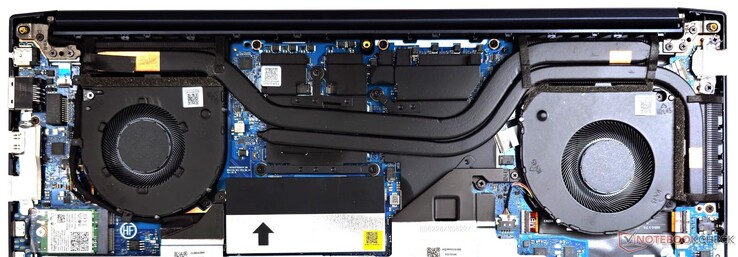 O VivoBook Pro 16 usa um sistema de resfriamento com dois ventiladores e dois tubos de calor