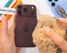 Muitos arranhões na parte traseira do iPhone 18 Pro (Max) podem ser simplesmente removidos com um pano — mas nem todos, como mostra o teste de durabilidade.