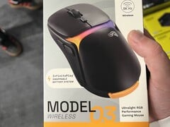 Detalhes da caixa de vazamento do mouse gamer Glorious Model O3. (Fonte da imagem: @therightclicks on X)