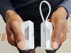 O carregador portátil Nimble Sharepower possui uma bateria com capacidade de 10.000 mAh.