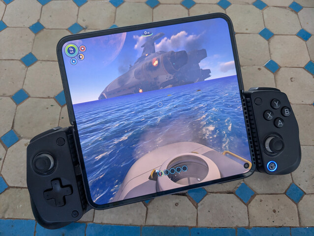 O Subnautica oferece mais de 30 horas de sobrevivência subaquática em seu dispositivo Android 