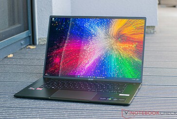 Acer Swift Edge SFE16 na sombra