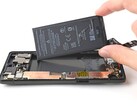 Agora é possível substituir a bateria do Pixel 6a por uma parte genuína do Google. (Fonte da imagem: iFixit)