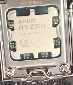 O AMD Ryzen 7 7700X parece mostrar ganhos esperados de um e vários núcleos sobre o Ryzen 7 5800X. (Fonte de imagem: Cortexa99 nos Fóruns da Anandtech)