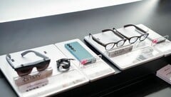 Os óculos da Meizu ao lado de mais de sua tecnologia inteligente. (Fonte da imagem: Meizu)