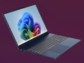 A Lenovo vende o IdeaPad 5i 2 em 1 15IPH11 nas cores Cosmic Blue e Luna Grey.
