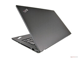 em revisão: Lenovo ThinkPad P14s, fornecido por